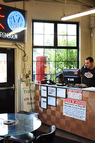 Trafton's Foreign Auto Customer Service Counter